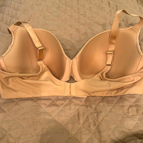 SPANX Bra 38DD - Picture 3 of 4